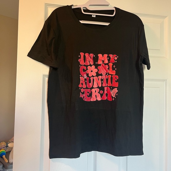 In My Cool Auntie Era Tshirt - Picture 2 of 5